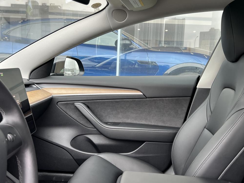 Tesla Model 3 2022 car image #7