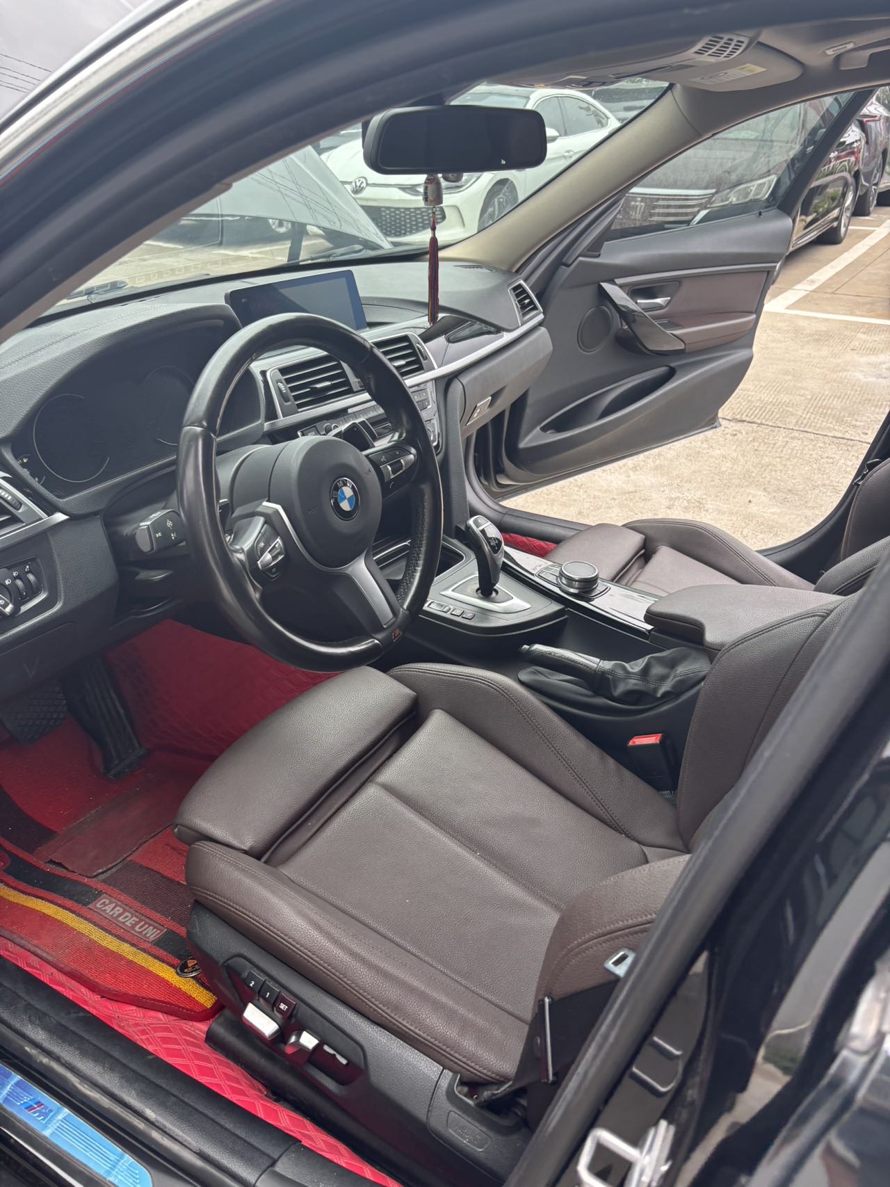 BMW 3 Series 2018 #5 BMW 3 Series 2018 car image #5