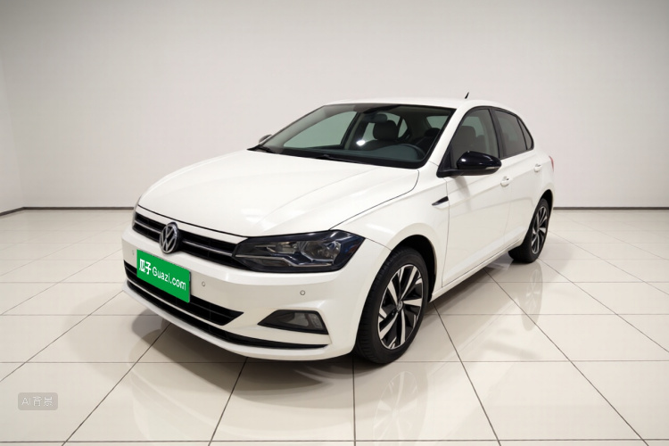 Volkswagen Polo 2021 car image #2