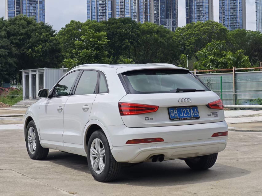 Audi Q3 2014 car image #4