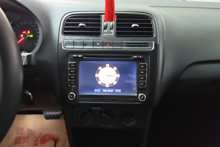 Volkswagen Polo 2016 #17 Volkswagen Polo 2016 car image #17