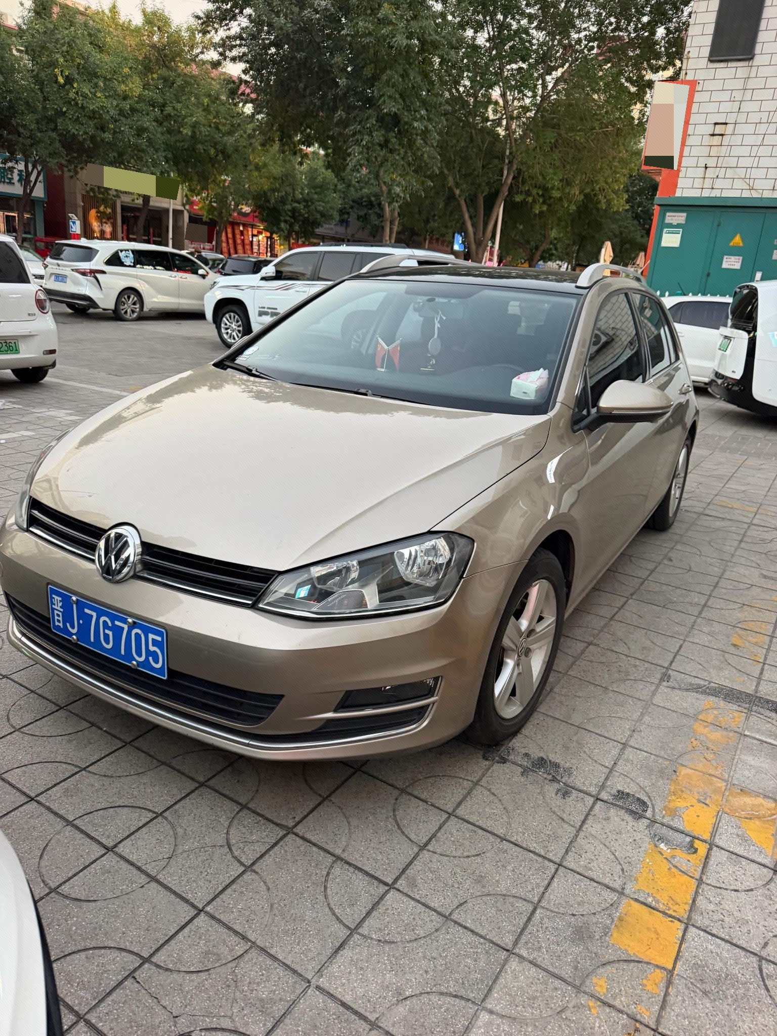 Volkswagen Golf 2014 Volkswagen Golf 2014 car image