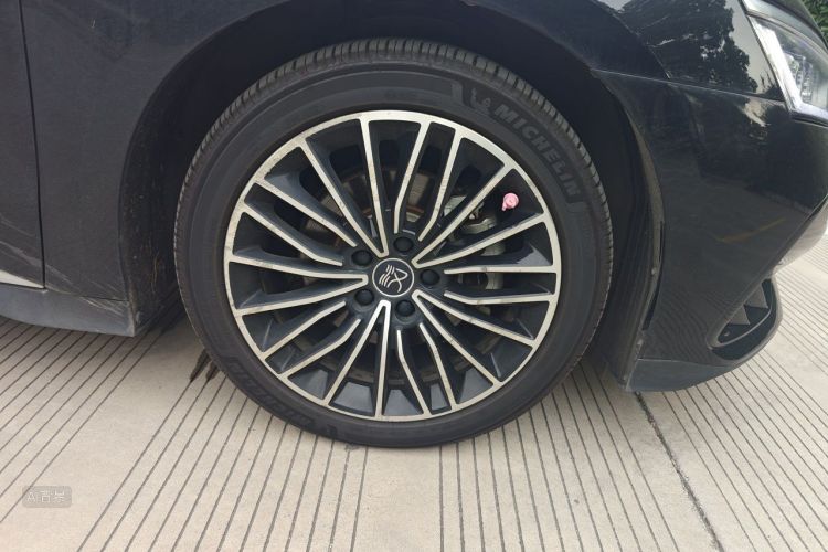 BYD Han 2022 car image #9