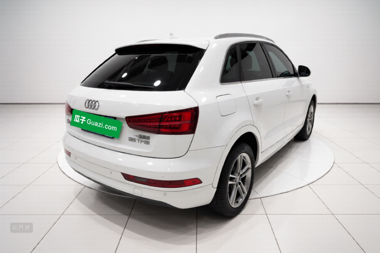 Audi Q3 2018 immagine di auto #7