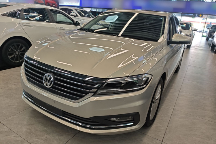 Volkswagen Lavida 2019 car image #2
