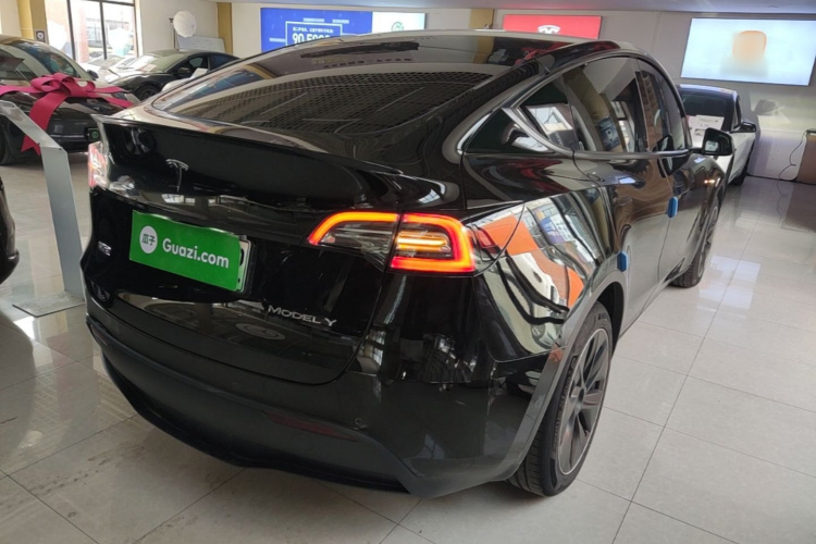 Tesla Model Y 2021 #7 Tesla Model Y 2021 car image #7