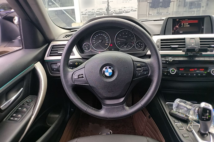 BMW 3 Series 2015 #11 BMW 3 Series 2015 car image #11