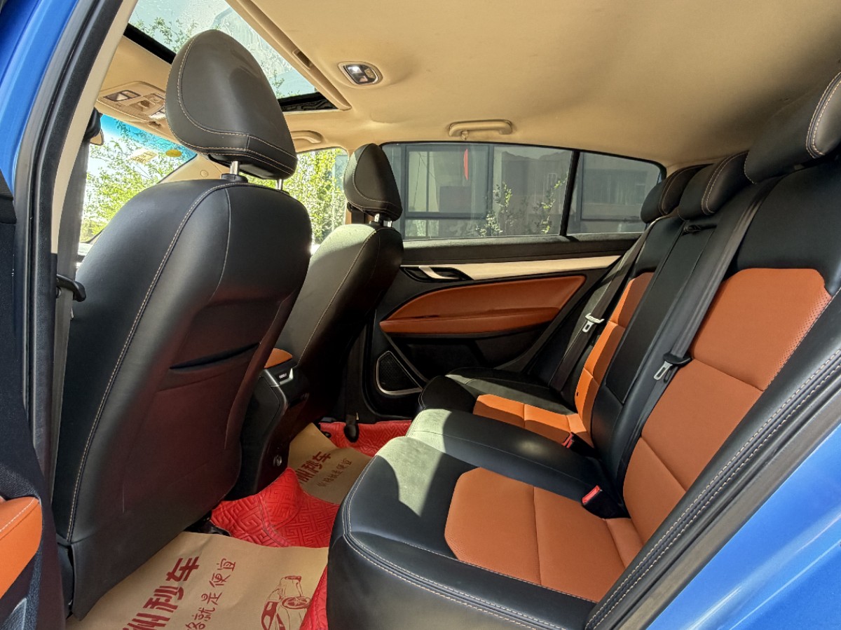 GEELY Emgrand GL 2019 صورة سيارة #7