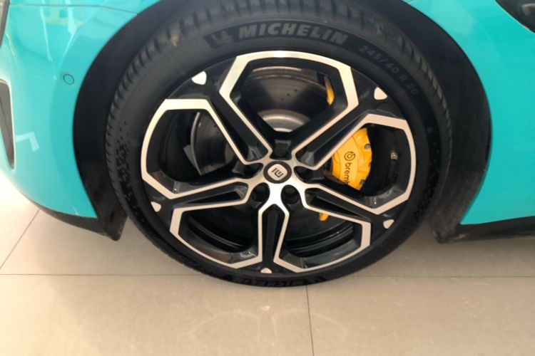 MI SU7 2024 car image #9