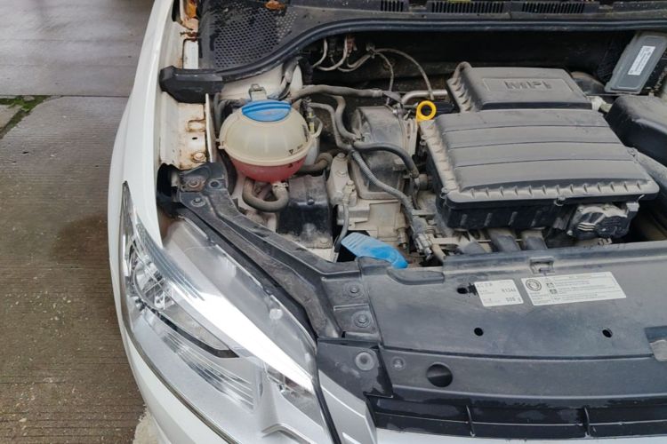 Volkswagen Santana 2017 car image #23