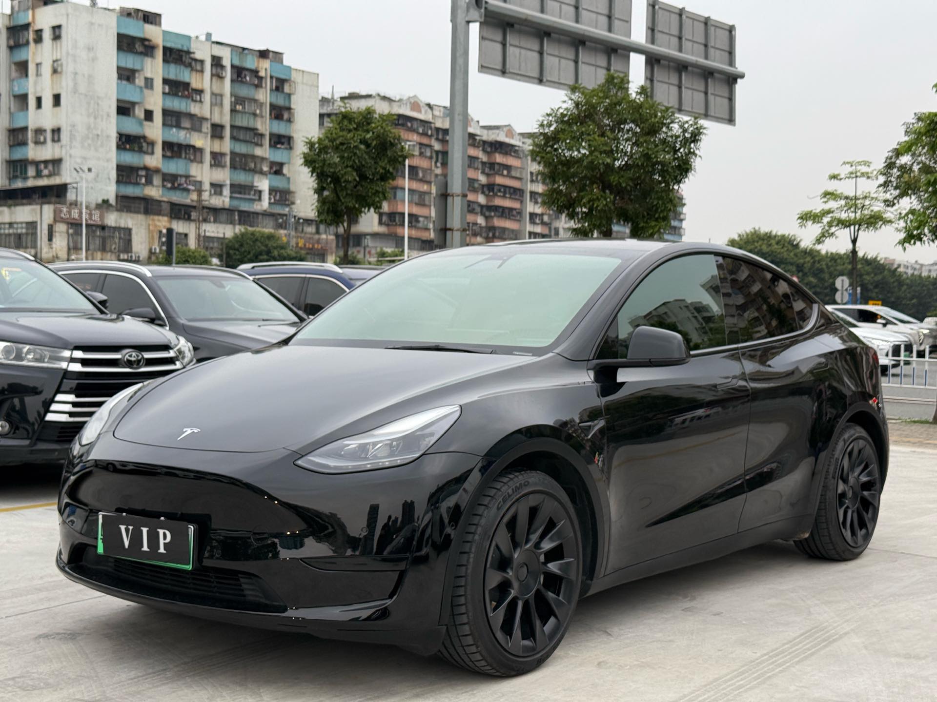 Tesla Model Y 2021 Tesla Model Y 2021 car image