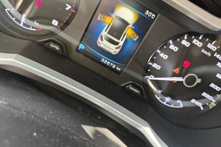 GEELY Emgrand GS 2017 car image #8