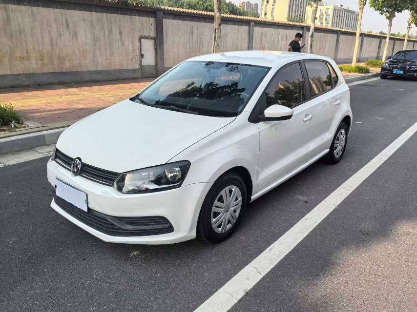 Volkswagen Polo 2017 Volkswagen Polo 2017 car image