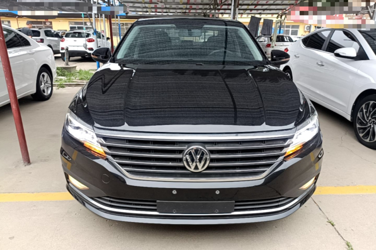 Volkswagen Lavida 2019 car image #3