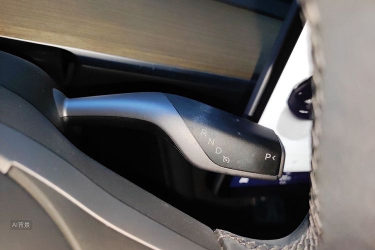 Tesla Model Y 2022 #16 Tesla Model Y 2022 car image #16