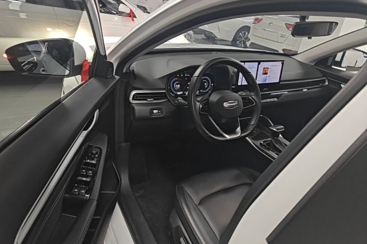 GEELY Emgrand 2024 #16 GEELY Emgrand 2024 car image #16