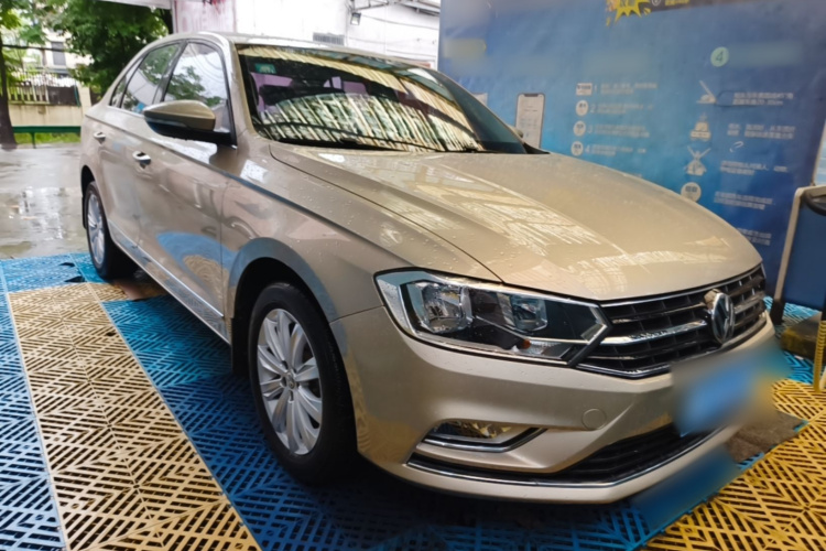Volkswagen Bora 2017 car image #4