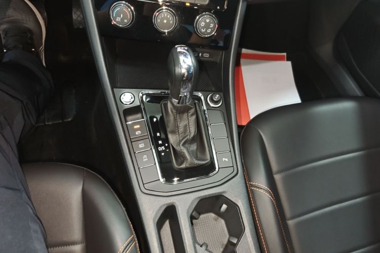 Volkswagen Bora 2023 صورة سيارة #18