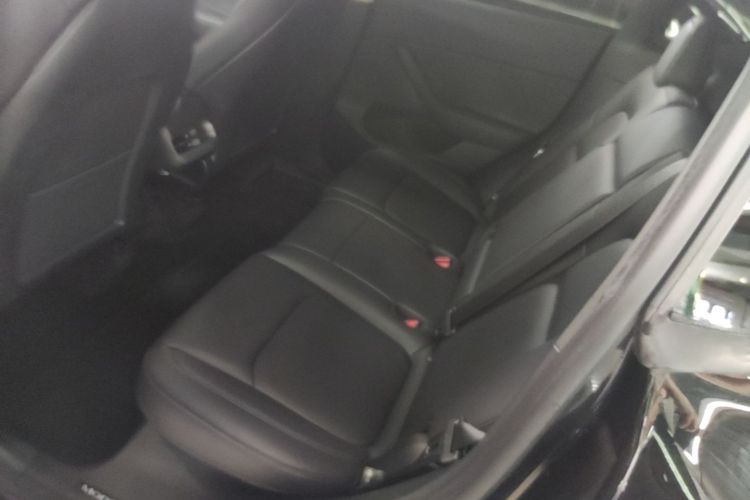 Tesla Model Y 2023 #17 Tesla Model Y 2023 car image #17