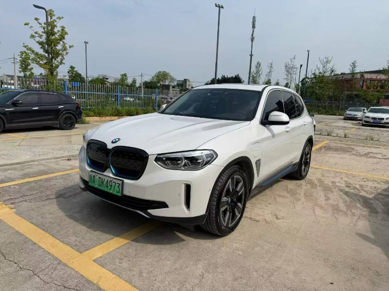 BMW iX3 2021 car image 
