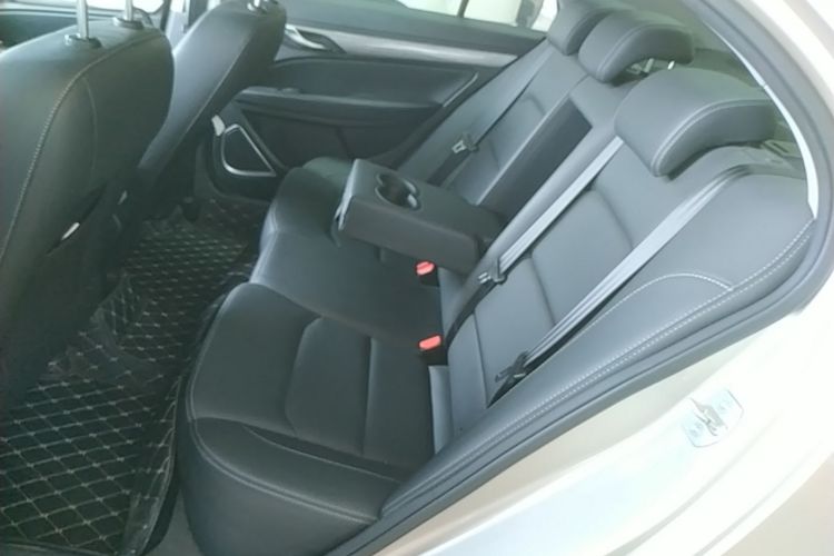 GEELY Emgrand 2020 #17 GEELY Emgrand 2020 car image #17