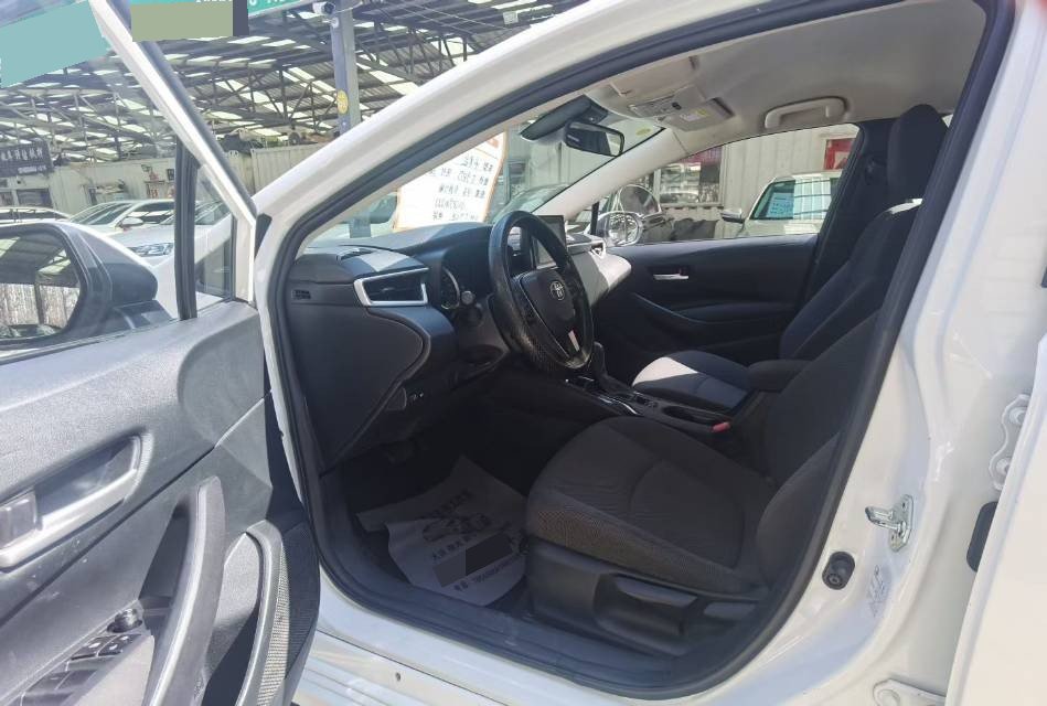 Toyota Corolla 2023 immagine di auto #5