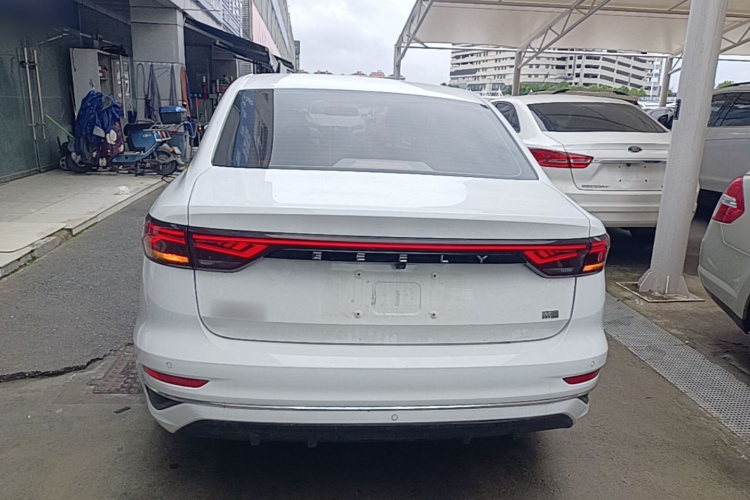 GEELY Emgrand 2022 car image #6