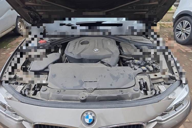 BMW 3 Series 2019 car image #22