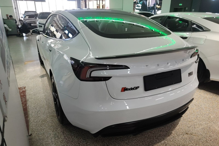Tesla Model 3 2025 #5 Tesla Model 3 2025 car image #5