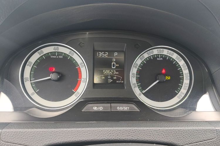Skoda Rapid 2018 #13 Skoda Rapid 2018 image de voiture #13