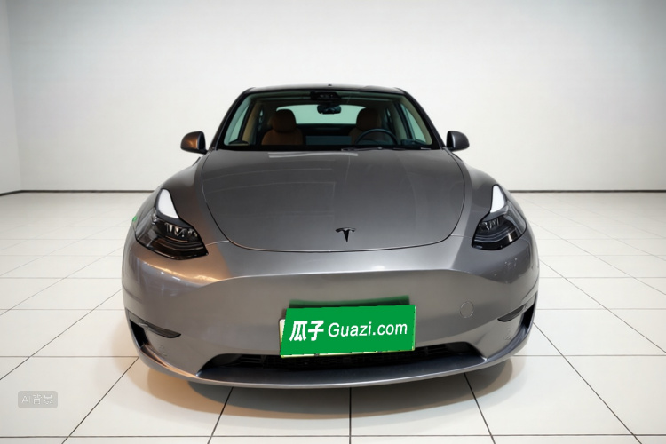 Tesla Model Y 2024 immagine di auto #3
