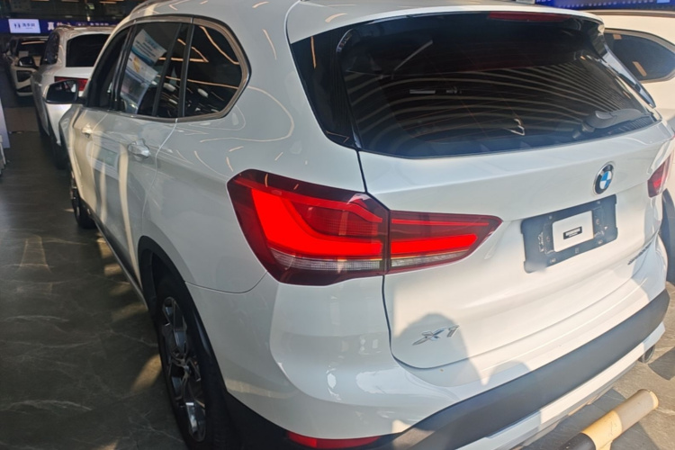 BMW X1 2022 صورة سيارة #5