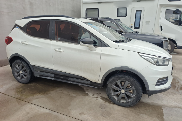 BYD Yuan New Energy 2019 #4 BYD Yuan New Energy 2019 car image #4