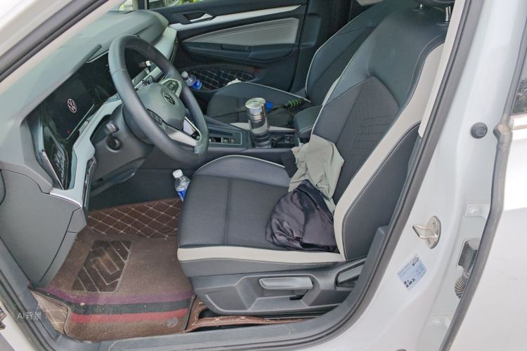 Volkswagen Golf 2023 #17 Volkswagen Golf 2023 car image #17