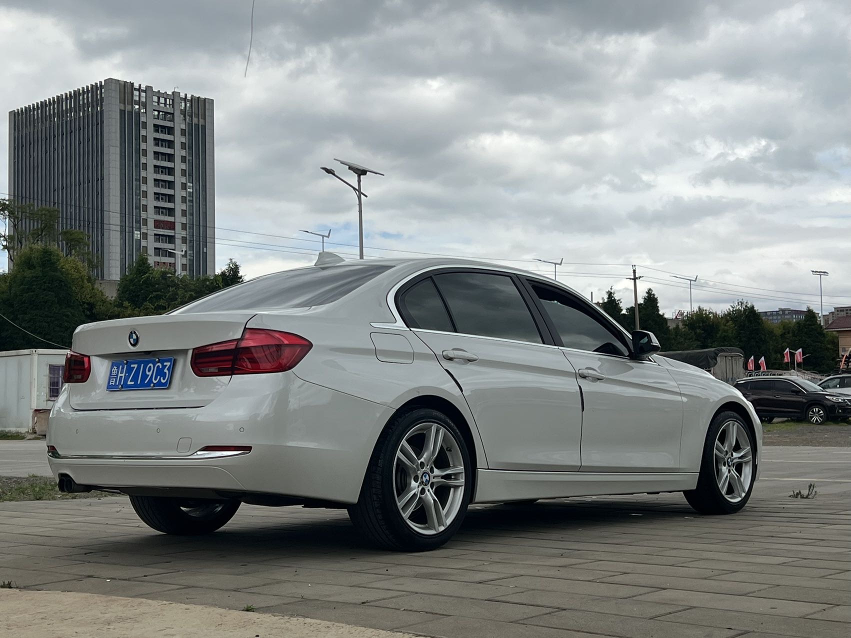 BMW 3 Series 2016 #11 BMW 3 Series 2016 car image #11
