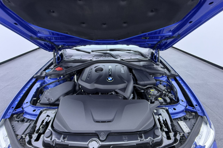 BMW 3 Series 2019 #21 BMW 3 Series 2019 car image #21