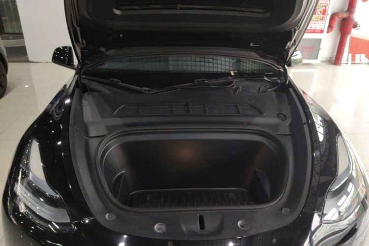 Tesla Model Y 2023 #20 Tesla Model Y 2023 car image #20