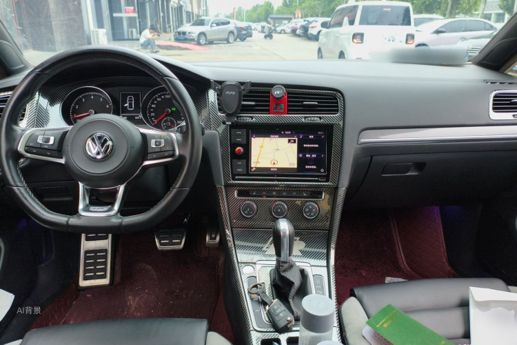 Volkswagen Golf 2019 car image #11