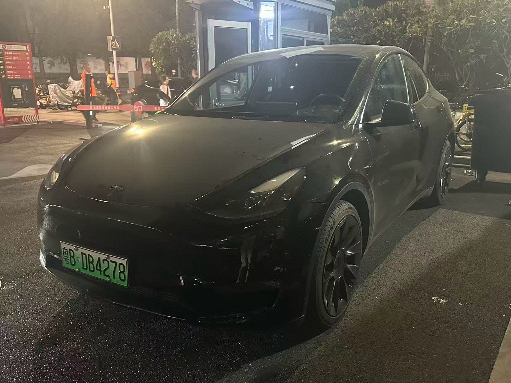 Tesla Model Y 2022 Tesla Model Y 2022 car image