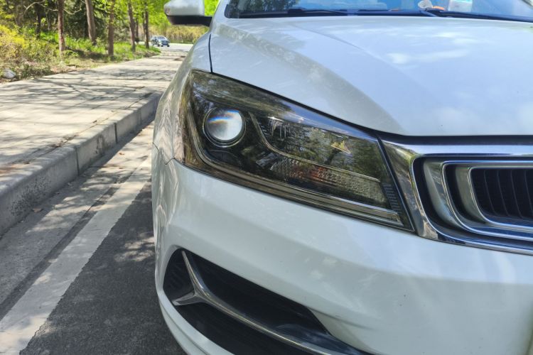 GEELY Emgrand 2020 #8 GEELY Emgrand 2020 car image #8