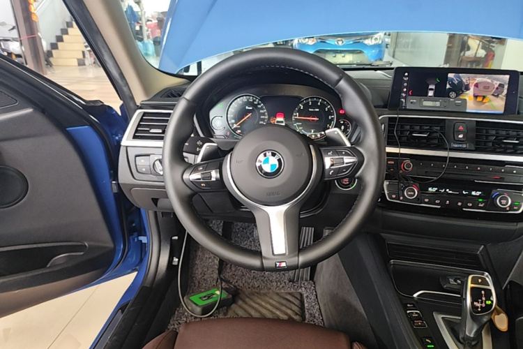 BMW 3 Series 2018 #11 BMW 3 Series 2018 car image #11