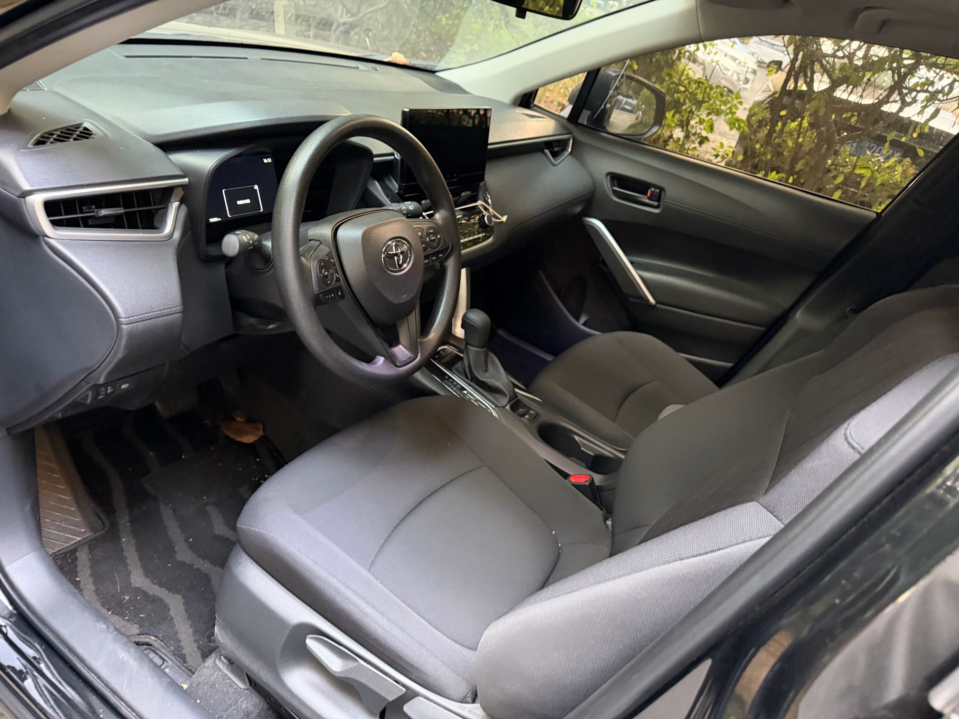 2025 #2 2025 car image #2