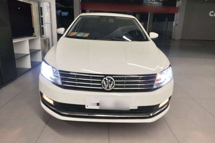 Volkswagen Lavida 2017 car image #3