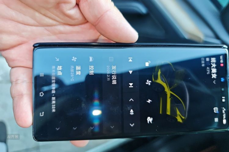 Tesla Model 3 2022 car image #10