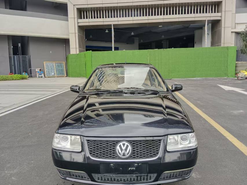 Volkswagen Santana Vista 2012 car image #2