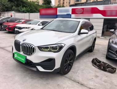 BMW X1 2020 BMW X1 2020 car image
