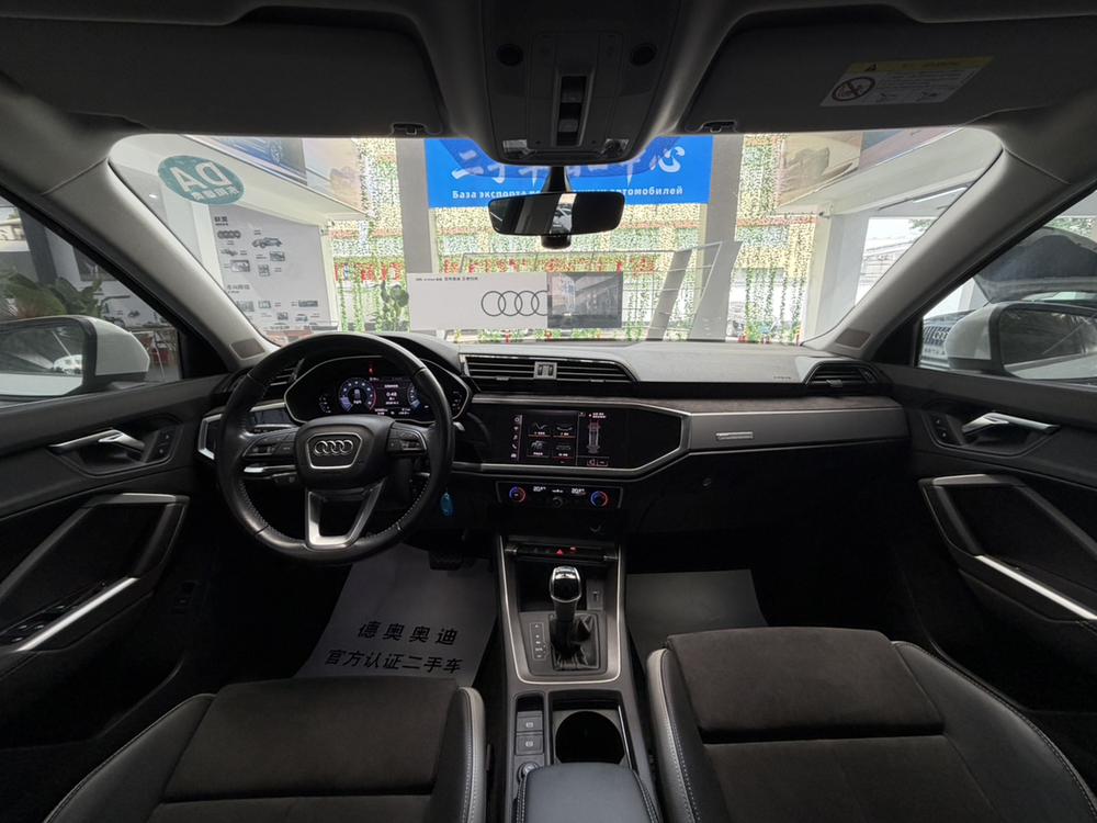 Audi Q3 2019 #14 Audi Q3 2019 car image #14