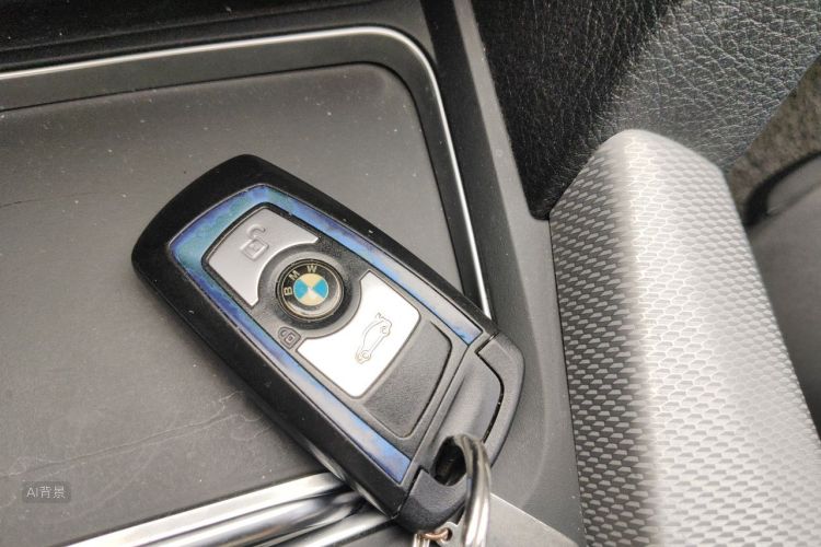 BMW 3 Series 2017 #10 BMW 3 Series 2017 car image #10