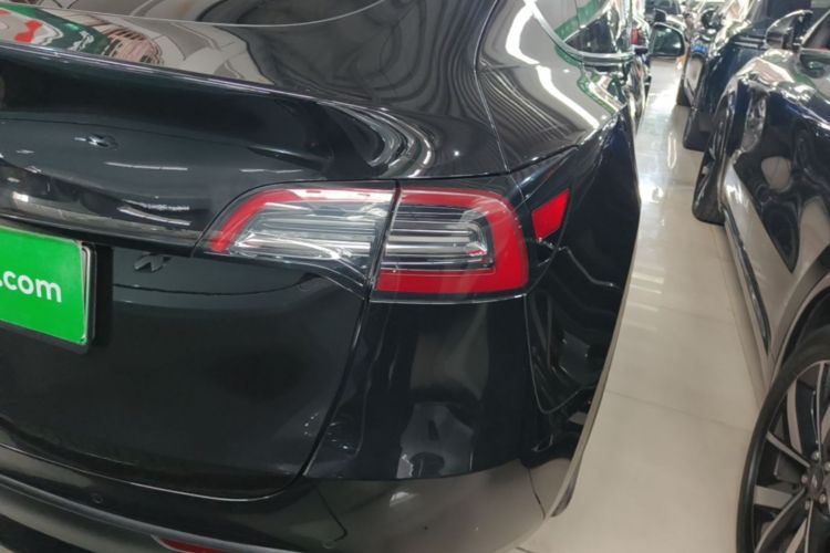 Tesla Model Y 2023 #8 Tesla Model Y 2023 car image #8