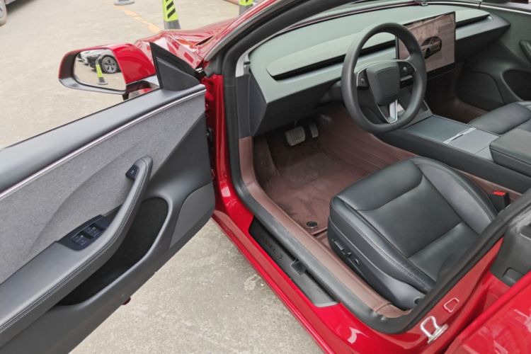 Tesla Model 3 2024 #16 Tesla Model 3 2024 car image #16